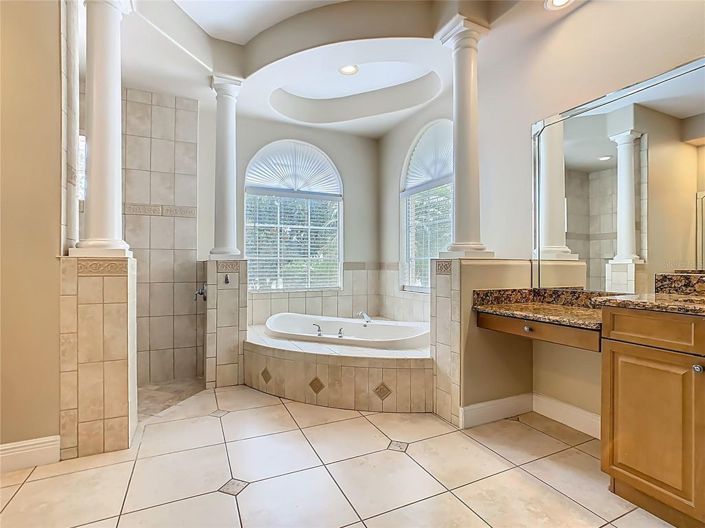 Image No.28-4 Bed House for sale