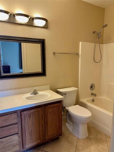 Image No.17-5 Bed House for sale