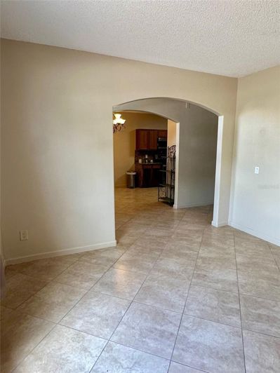 Image No.26-5 Bed House for sale