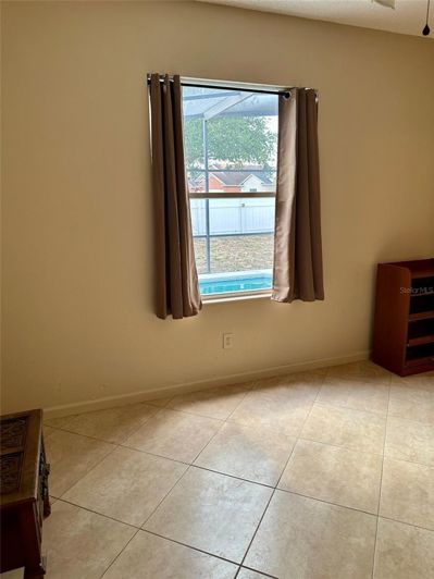 Image No.34-5 Bed House for sale