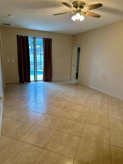 Image No.7-5 Bed House for sale