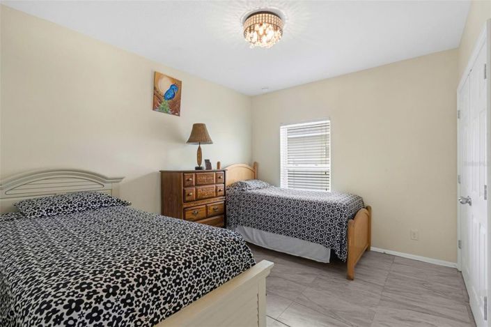 Image No.19-4 Bed House for sale