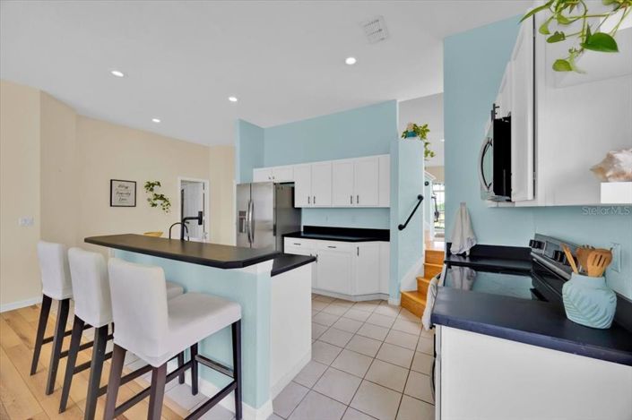 Image No.12-5 Bed House for sale