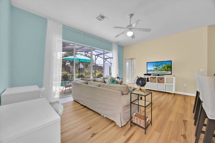 Image No.14-5 Bed House for sale