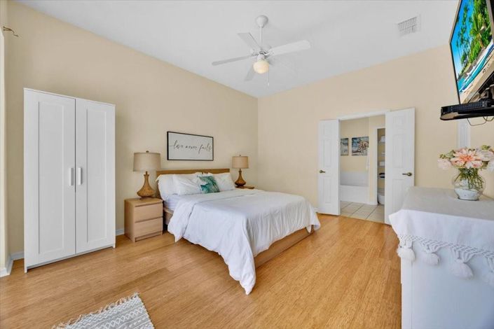 Image No.19-5 Bed House for sale