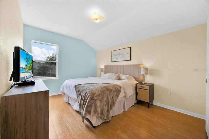 Image No.25-5 Bed House for sale