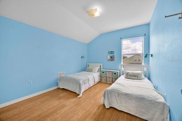 Image No.26-5 Bed House for sale