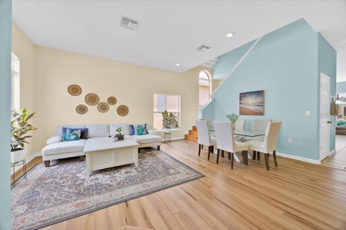 Image No.5-5 Bed House for sale