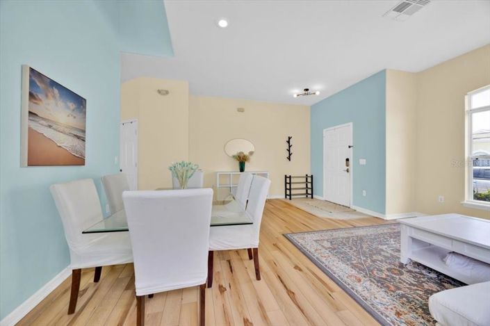 Image No.7-5 Bed House for sale