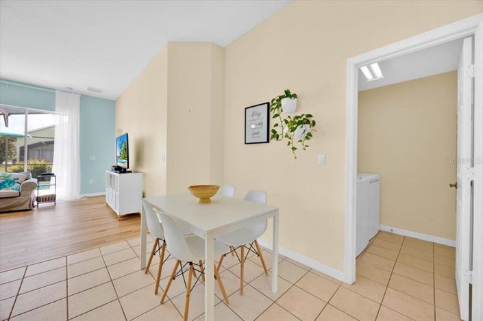 Image No.9-5 Bed House for sale