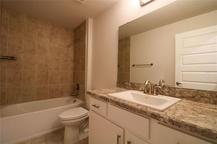 Image No.18-3 Bed House for sale