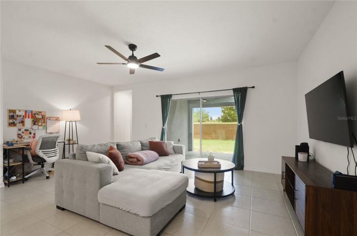 Image No.13-3 Bed Townhouse for sale