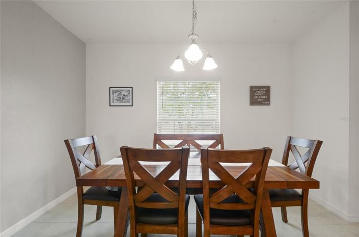 Image No.5-3 Bed Townhouse for sale