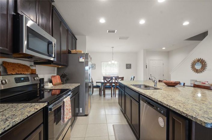 Image No.9-3 Bed Townhouse for sale