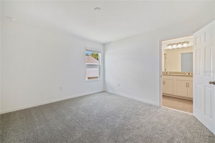 Image No.8-Propriété de 4 chambres à vendre à Davenport