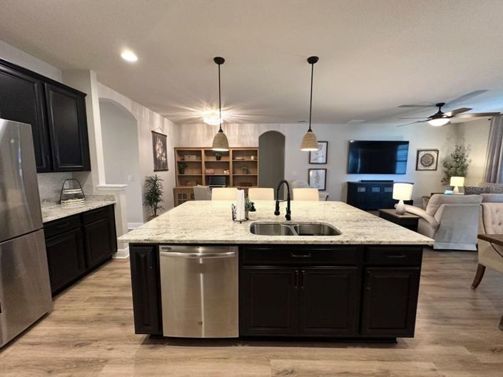 Image No.7-4 Bed House for sale