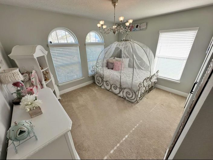 Image No.18-4 Bed House for sale