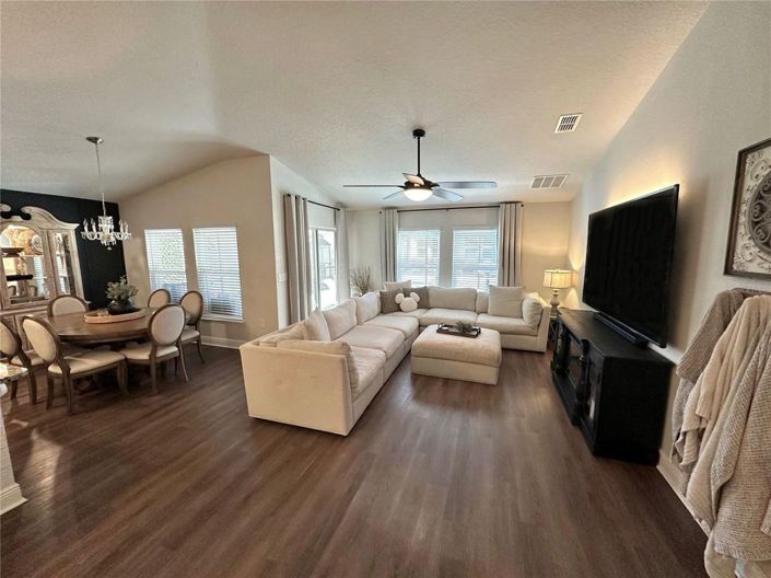 Image No.5-4 Bed House for sale