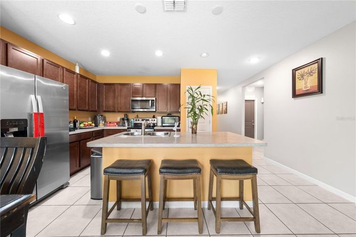 Image No.12-4 Bed House for sale