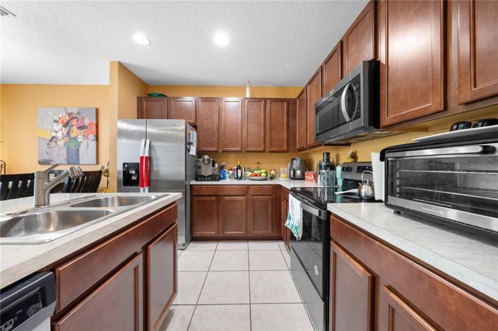 Image No.5-4 Bed House for sale