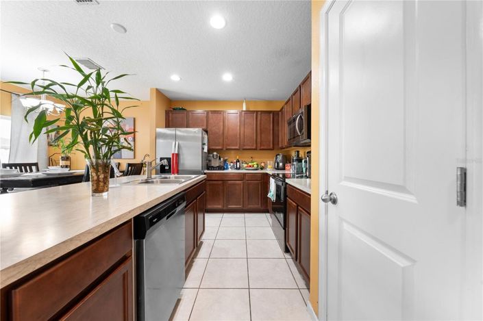 Image No.9-4 Bed House for sale