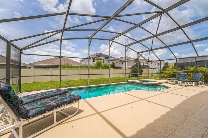 Image No.30-4 Bed House for sale