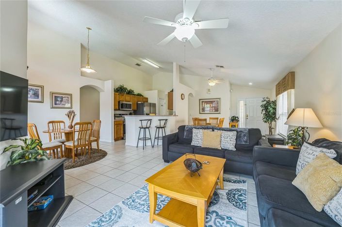 Image No.5-4 Bed House for sale