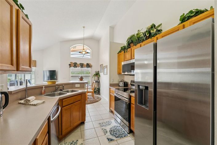 Image No.8-4 Bed House for sale