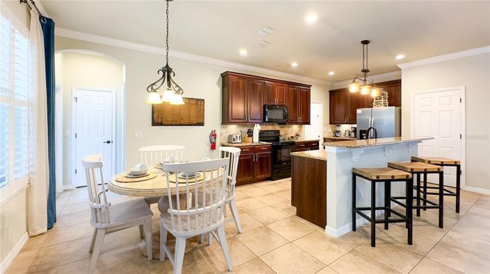 Image No.13-5 Bed House for sale