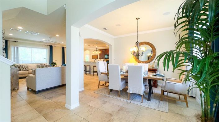 Image No.7-5 Bed House for sale