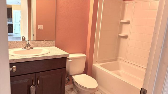 Image No.13-5 Bed House for sale