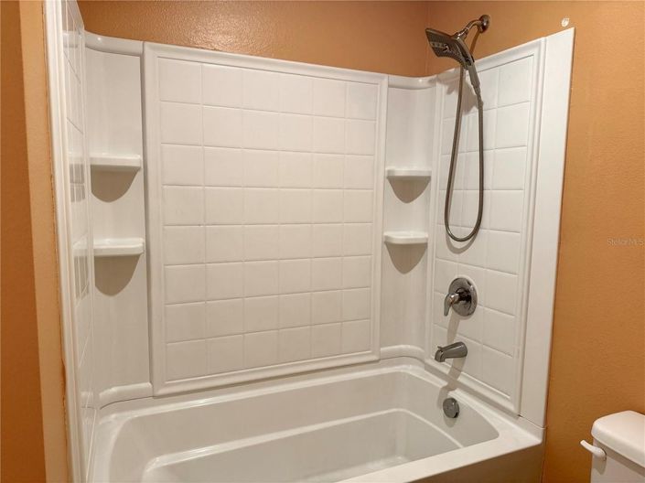 Image No.18-5 Bed House for sale