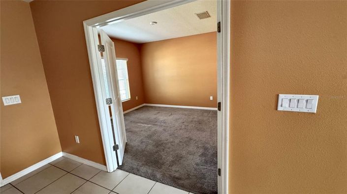 Image No.6-5 Bed House for sale