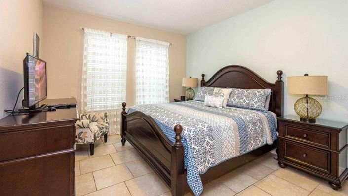 Image No.14-6 Bed House for sale