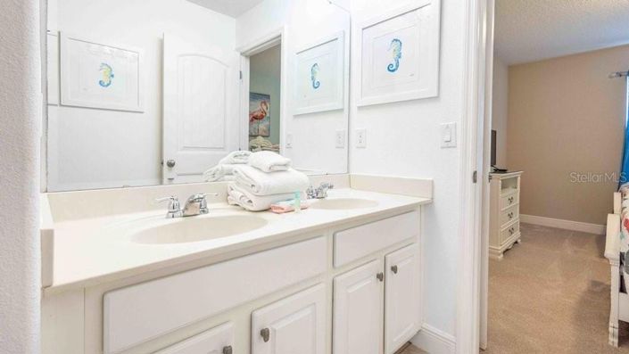 Image No.22-6 Bed House for sale