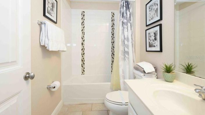 Image No.31-6 Bed House for sale