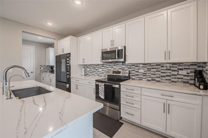 Image No.16-4 Bed House for sale