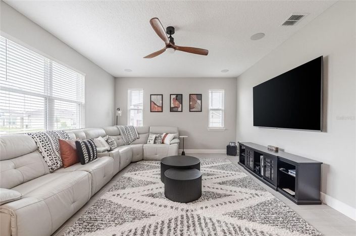 Image No.20-4 Bed House for sale