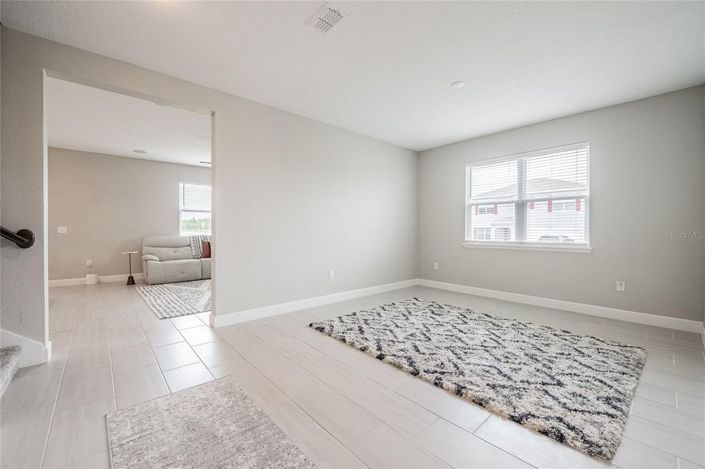 Image No.10-4 Bed House for sale