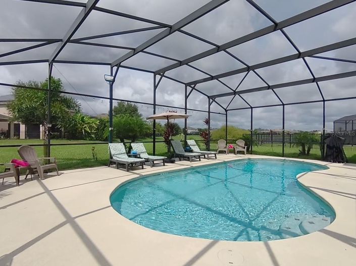 Image No.10-6 Bed House for sale