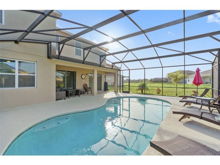 Image No.12-6 Bed House for sale