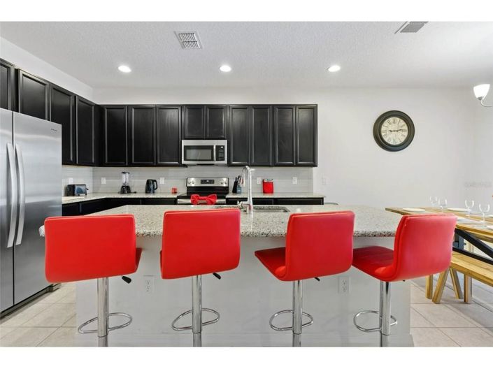 Image No.19-6 Bed House for sale