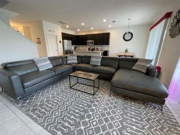 Image No.24-6 Bed House for sale