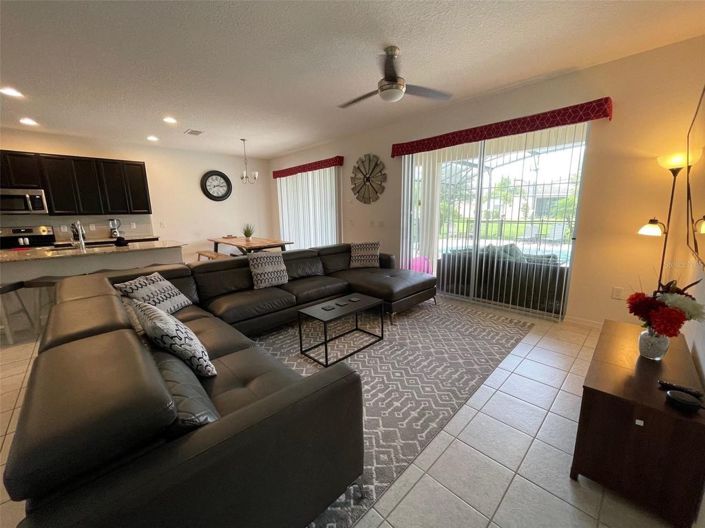 Image No.25-6 Bed House for sale