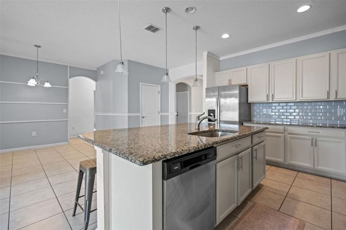 Image No.12-4 Bed House for sale