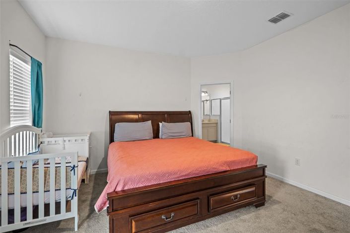 Image No.25-4 Bed House for sale