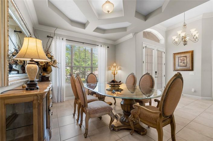 Image No.20-6 Bed House for sale