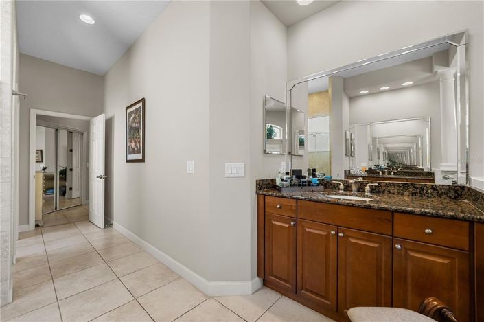 Image No.29-6 Bed House for sale