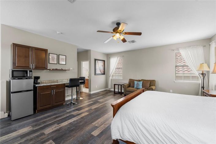 Image No.31-6 Bed House for sale