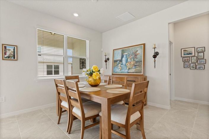 Image No.8-4 Bed House for sale